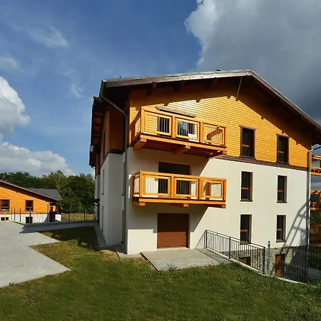 Trevilles Pogodny 公寓 *